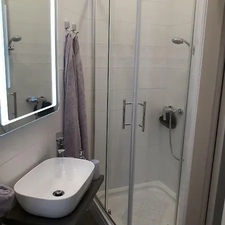 Augustus App * 풀라